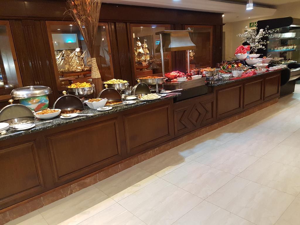 Hotel The Balmoral - Halaal Durban Esterno foto