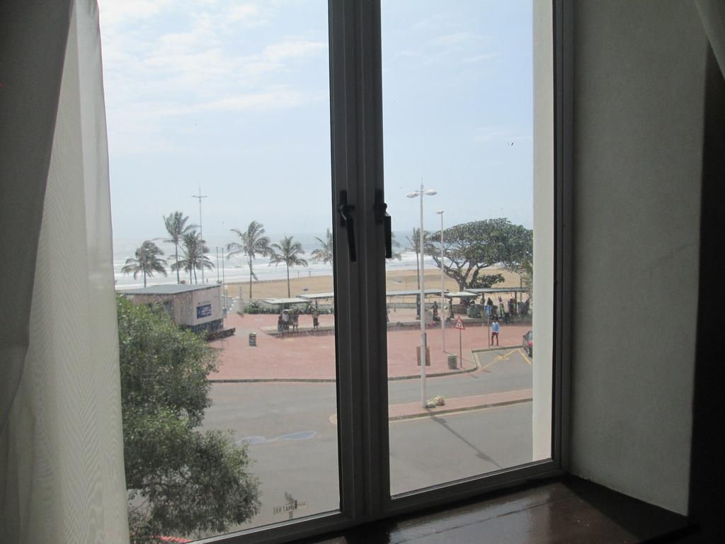 Hotel The Balmoral - Halaal Durban Esterno foto
