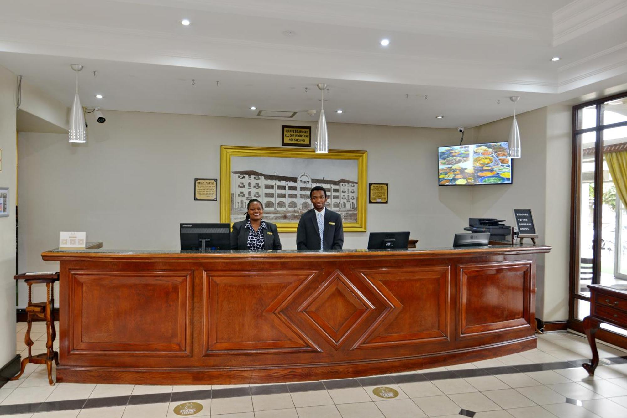 Hotel The Balmoral - Halaal Durban Esterno foto