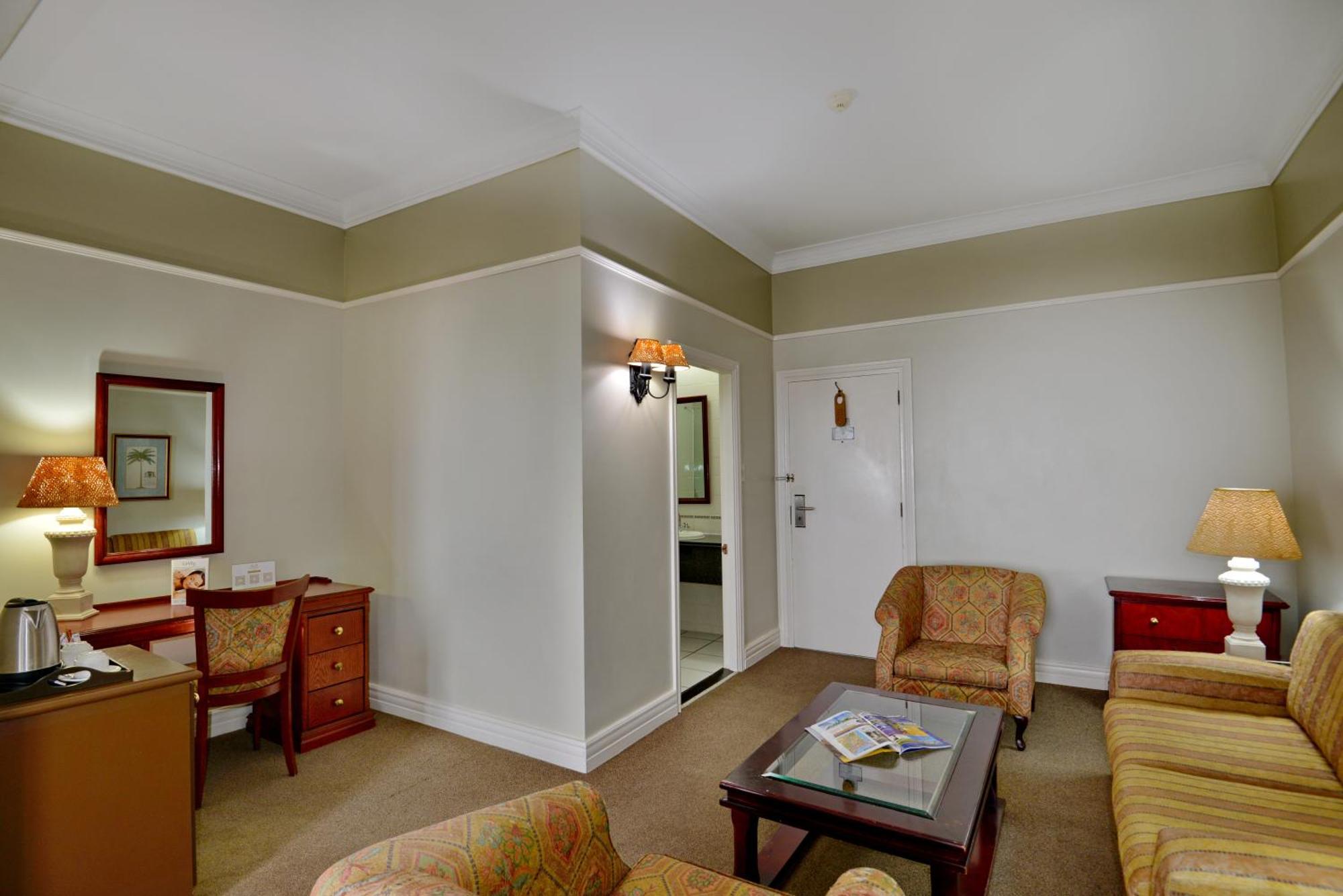 Hotel The Balmoral - Halaal Durban Esterno foto
